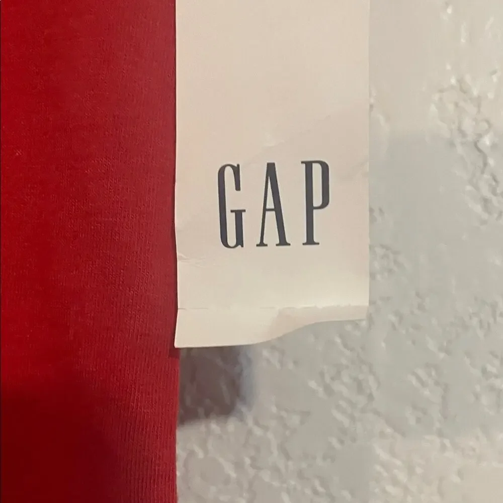 GAP Red Short Sleeve Kids Tee Youth Large Closeknit NWT